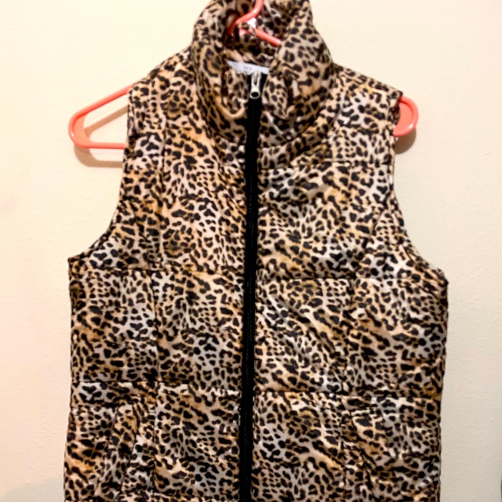 Leopard print puff vest